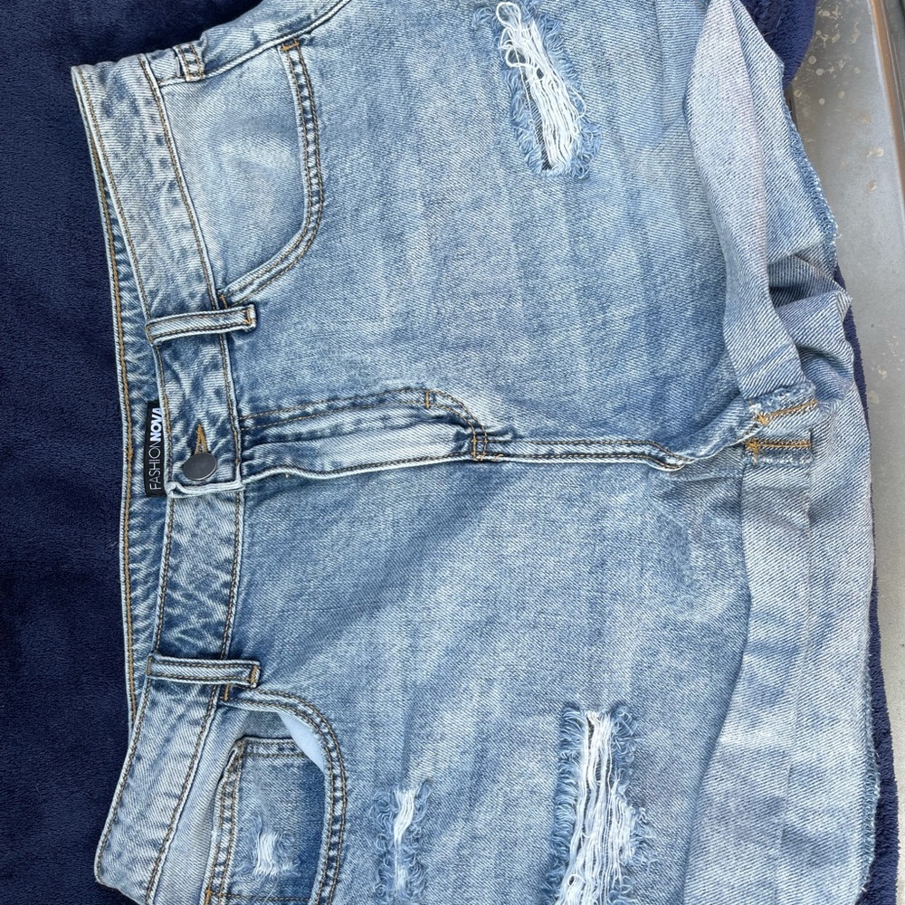 Fashion nova denim shorts